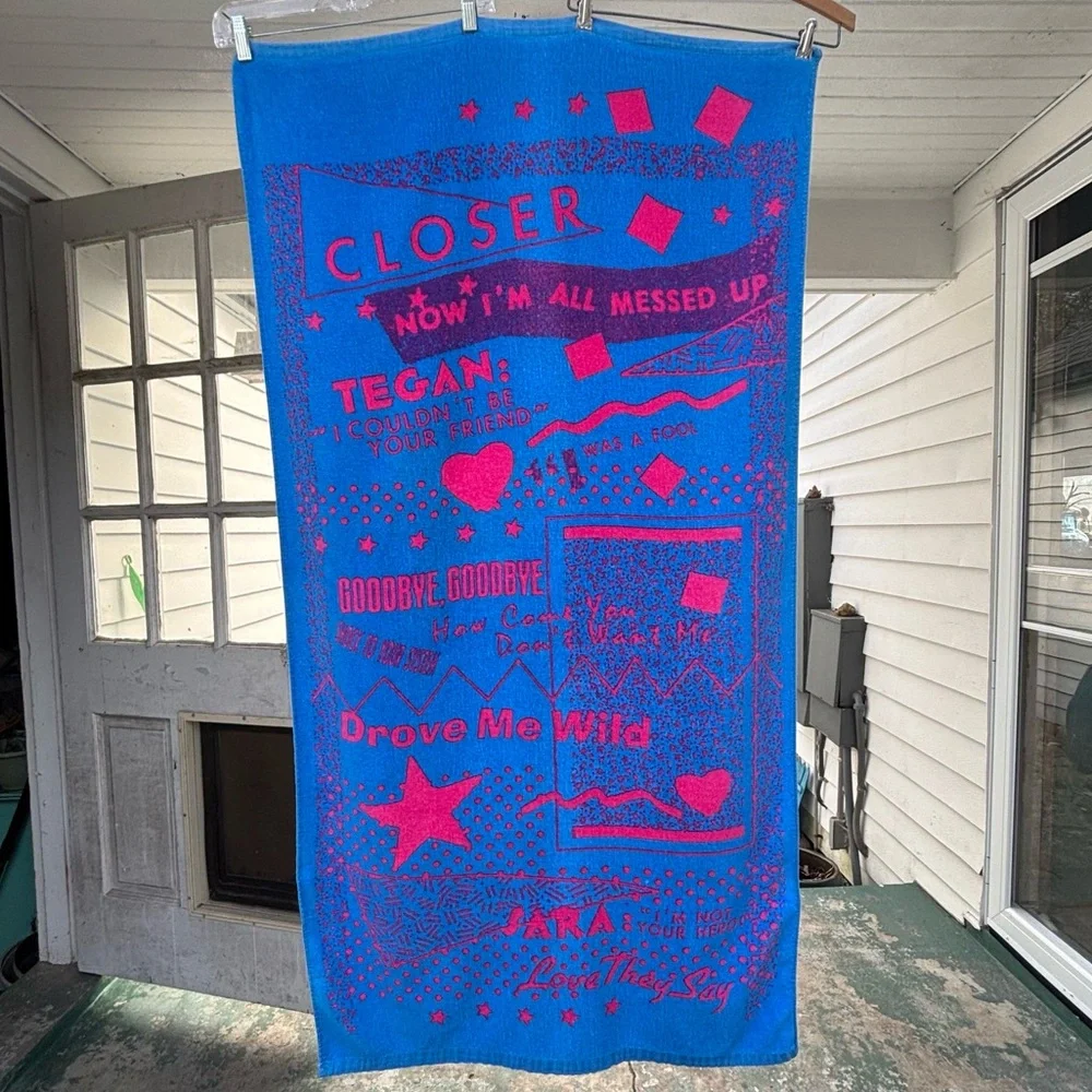 🩵 Tegan and Sara Beach Towel 💓 Heartthrob 💓 Album Merch 2013 🩵 *Super Rare* 💘💘💘